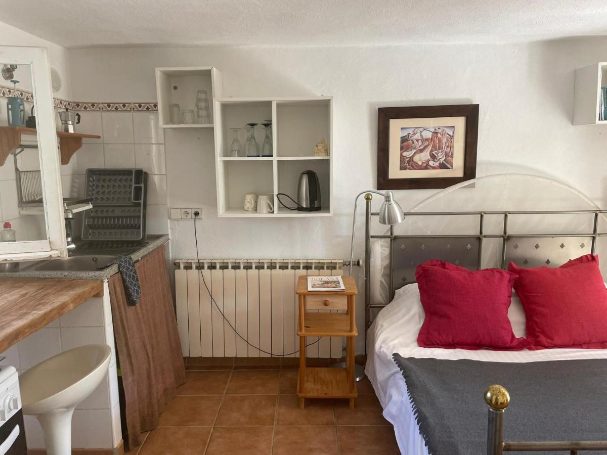 Retreat Studio Santa Eularia des Riu Eksteriør billede